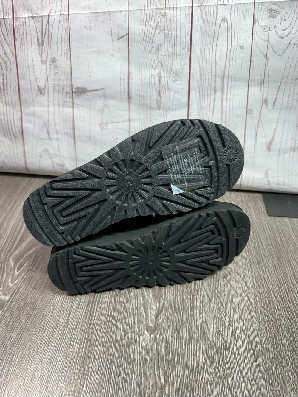 UGG classic mini